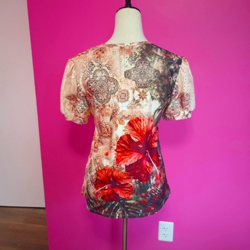ETCYY Ladies Wild flower Lace V-Neck T-shirt (NWT!) Size S - Picture 5 of 8